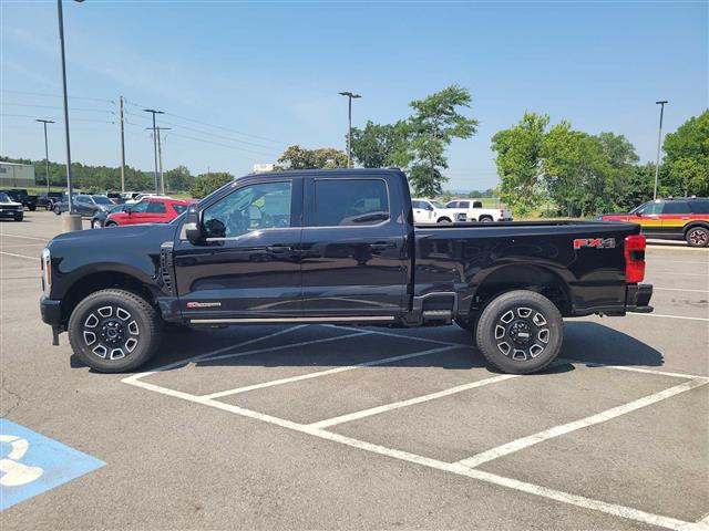 2025 Ford Super Duty F-250 SRW
