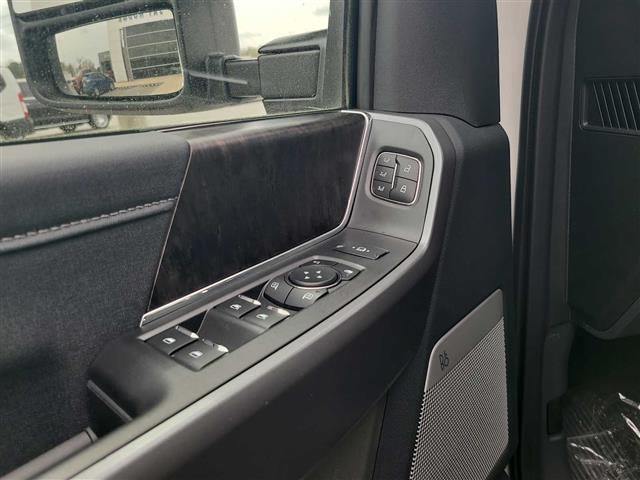 2025 Ford Super Duty F-250 SRW