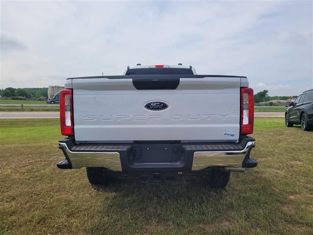 2025 Ford Super Duty F-250 SRW