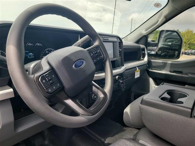 2025 Ford Super Duty F-250 SRW