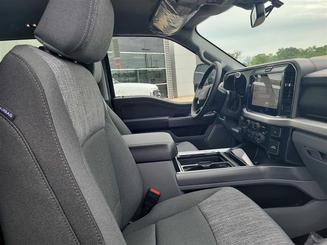 2025 Ford Super Duty F-250 SRW