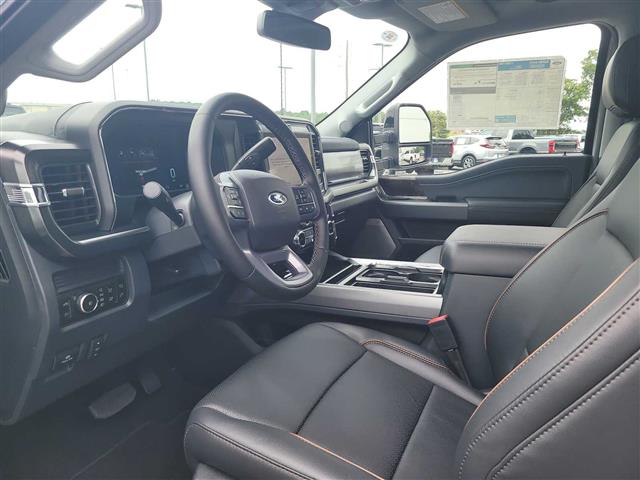 2025 Ford Super Duty F-350 SRW