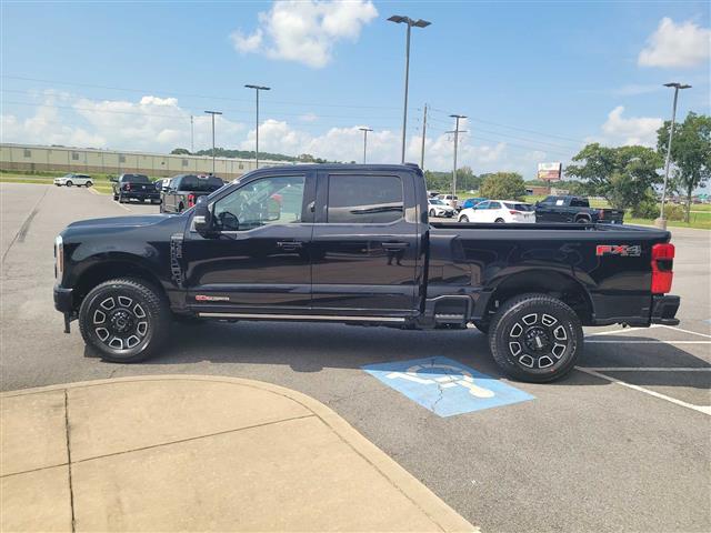 2025 Ford Super Duty F-350 SRW