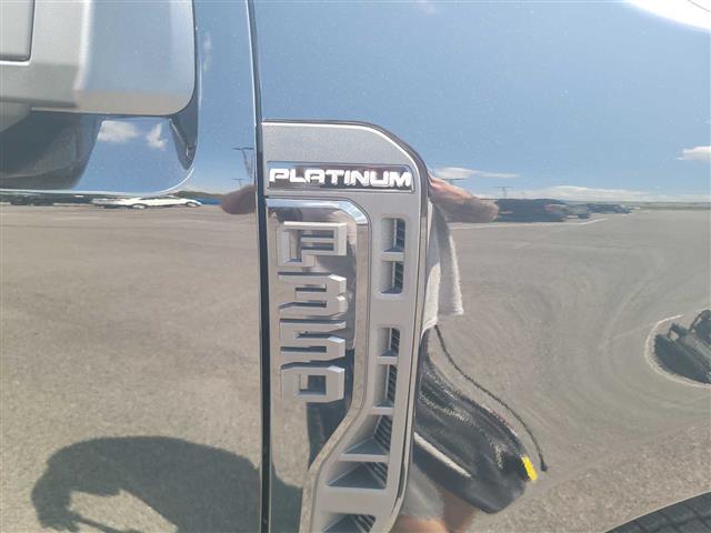 2025 Ford Super Duty F-350 SRW