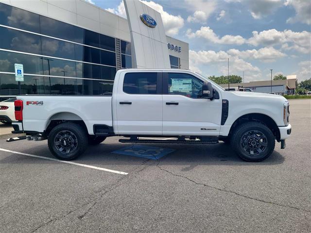 2025 Ford Super Duty F-350 SRW