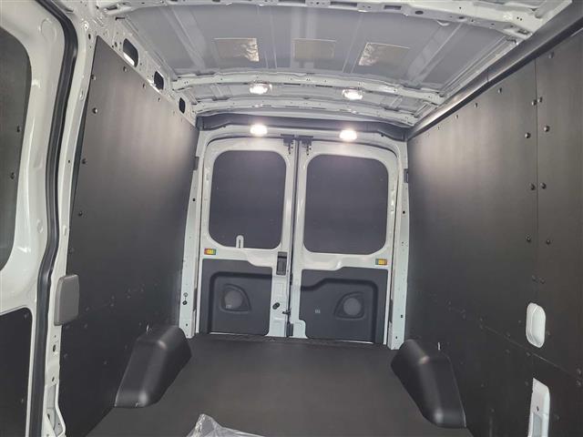 2025 Ford Transit Cargo Van