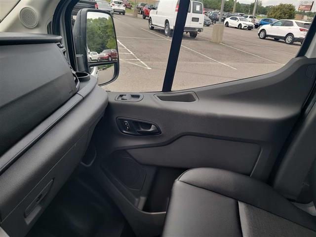 2025 Ford Transit Cargo Van