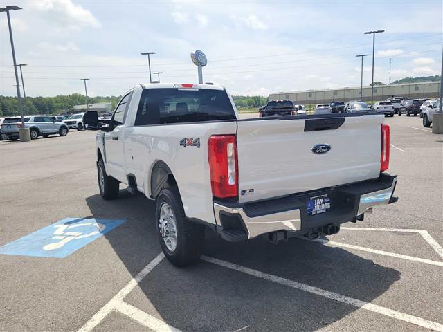2025 Ford Super Duty F-250 SRW