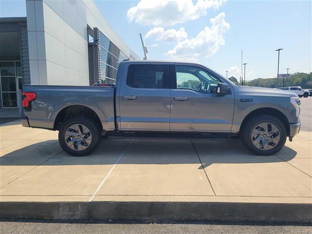 2025 Ford F-150 Lightning