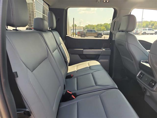 2025 Ford F-150 Lightning