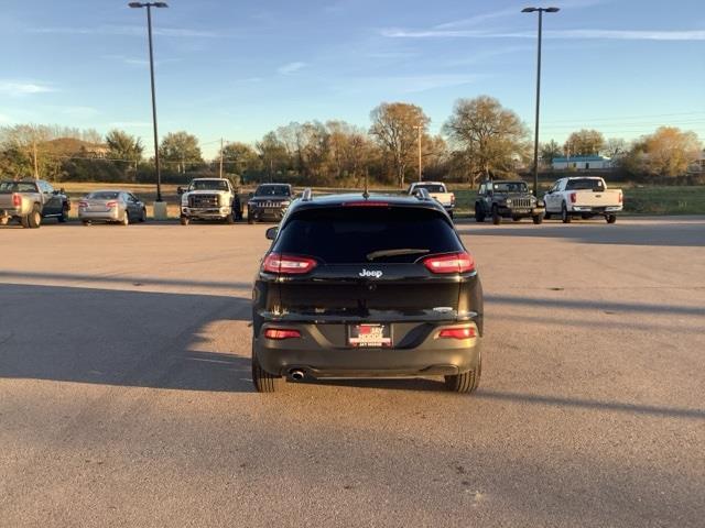 2016 Jeep Cherokee