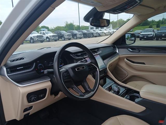 2022 Jeep Grand Cherokee L