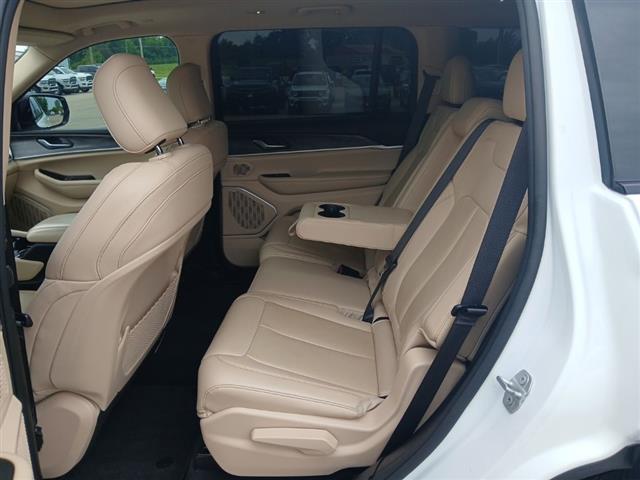 2022 Jeep Grand Cherokee L