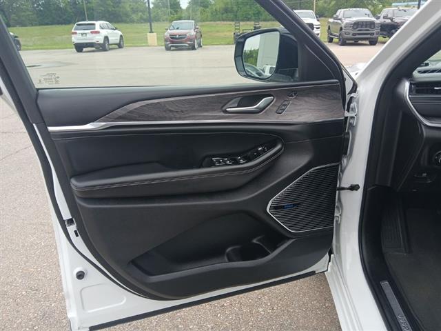 2021 Jeep Grand Cherokee L