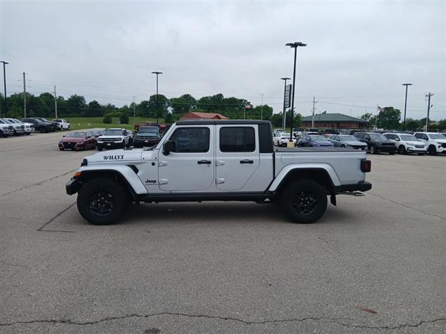 2023 Jeep Gladiator