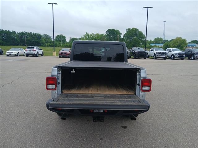 2023 Jeep Gladiator