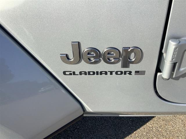 2023 Jeep Gladiator
