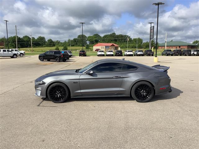 2021 Ford Mustang