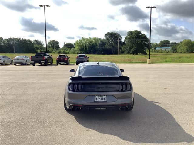 2021 Ford Mustang