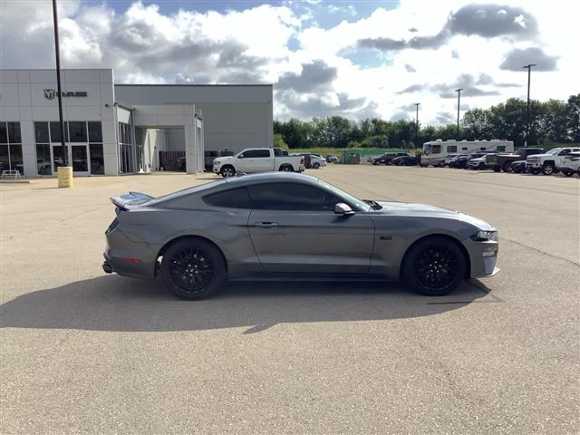 2021 Ford Mustang