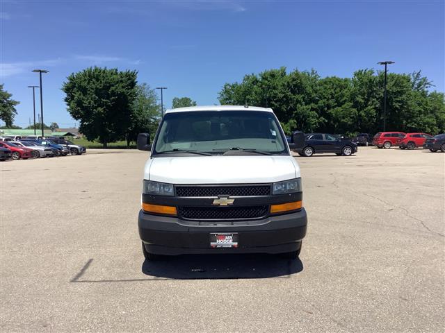 2022 Chevrolet Express Passenger