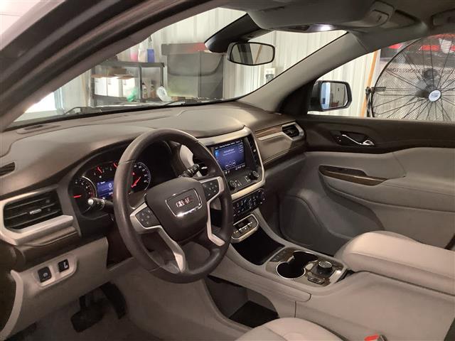 2022 GMC Acadia