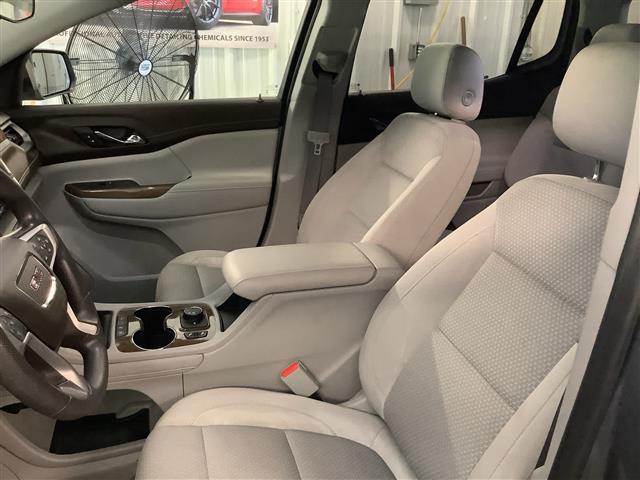 2022 GMC Acadia
