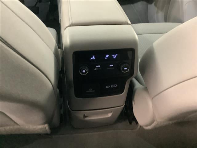 2022 GMC Acadia