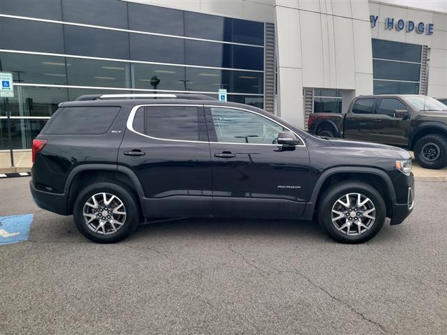 2023 GMC Acadia