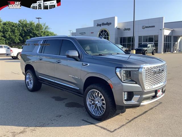 2022 GMC Yukon XL
