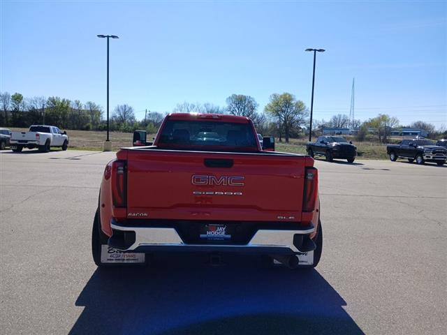 2025 GMC Sierra 3500HD