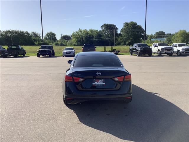 2024 Nissan Altima