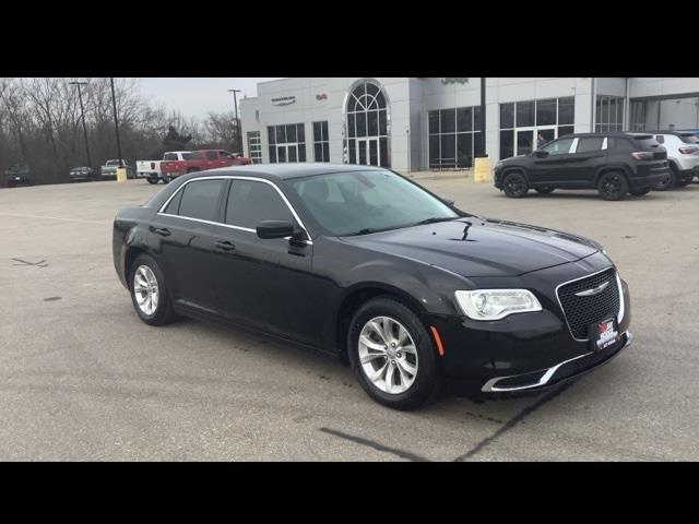 2019 Chrysler 300