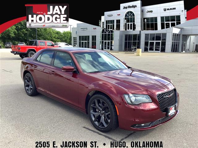 2023 Chrysler 300