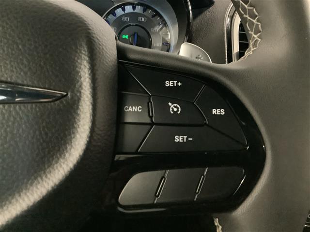 2023 Chrysler 300