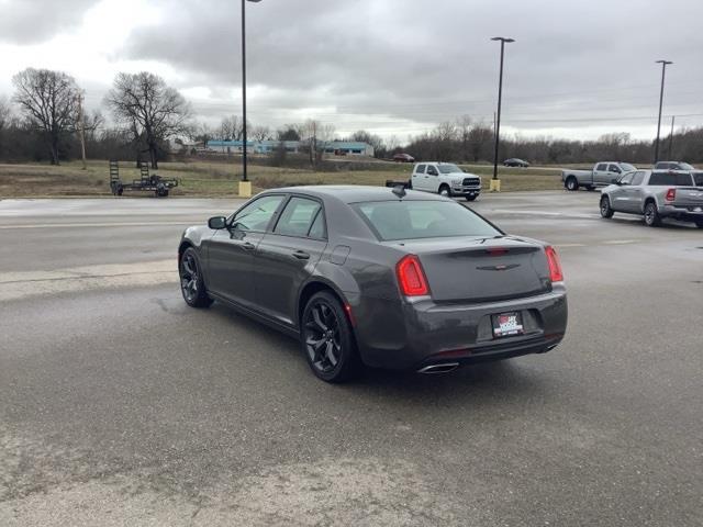 2022 Chrysler 300