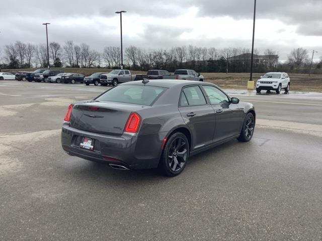 2022 Chrysler 300