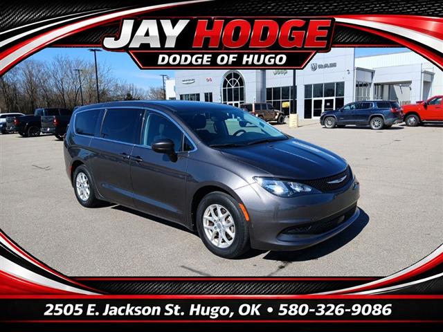 2023 Chrysler Voyager