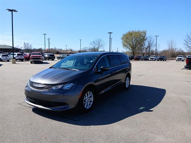 2023 Chrysler Voyager