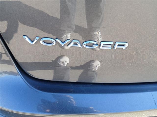 2023 Chrysler Voyager
