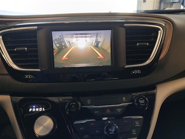 2023 Chrysler Voyager