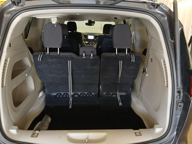 2023 Chrysler Voyager