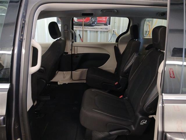 2023 Chrysler Voyager