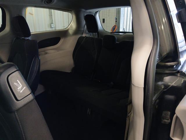 2023 Chrysler Voyager