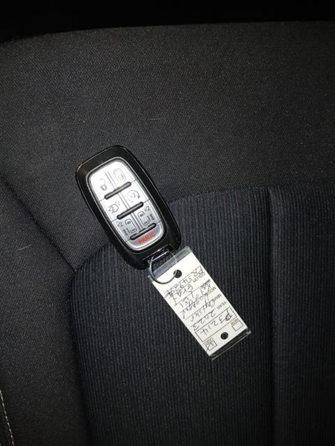 2023 Chrysler Voyager