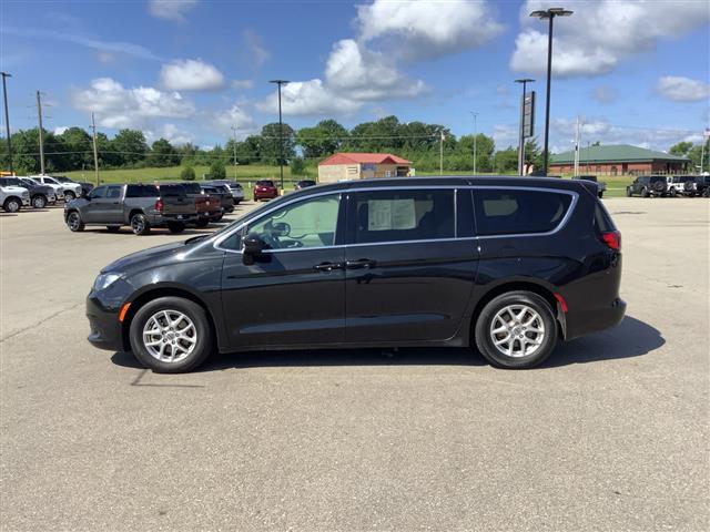 2023 Chrysler Voyager