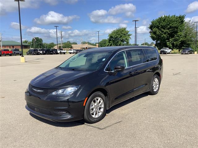 2023 Chrysler Voyager