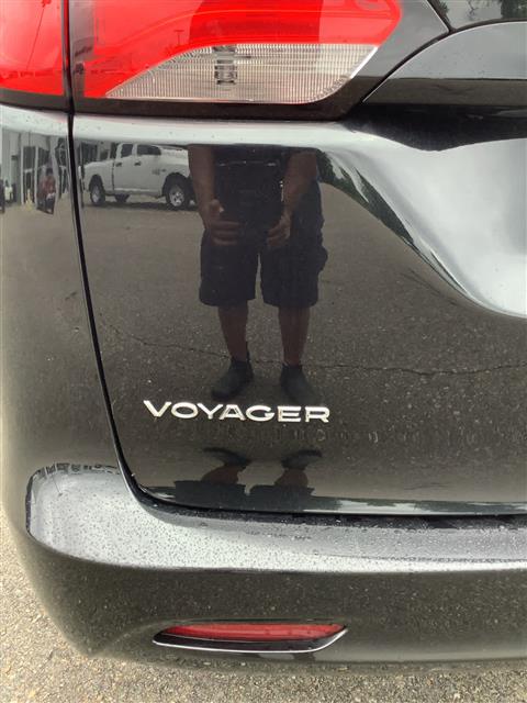 2023 Chrysler Voyager