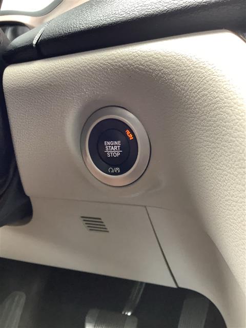2023 Chrysler Voyager