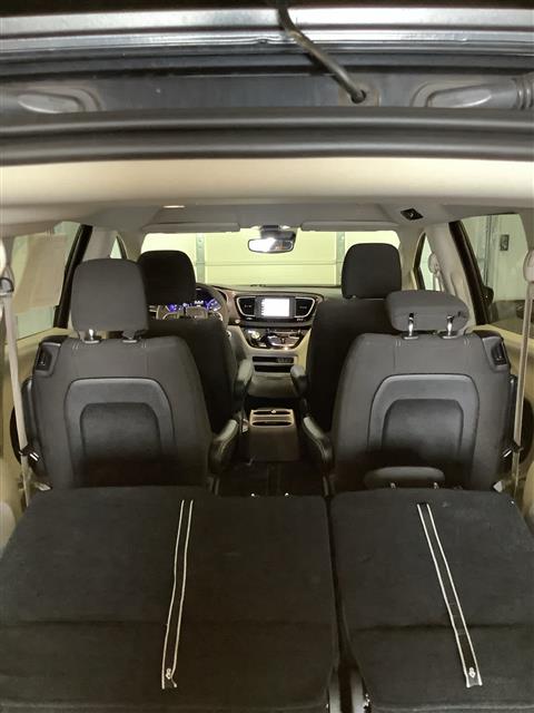 2023 Chrysler Voyager